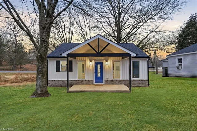 $169,900 | 114 Council Street, Thomasville, NC 27360