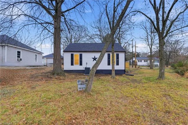 $169,900 | 114 Council Street, Thomasville, NC 27360