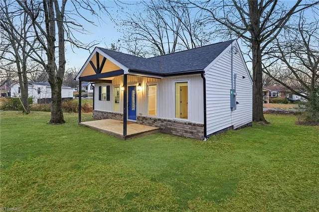 $169,900 | 114 Council Street, Thomasville, NC 27360