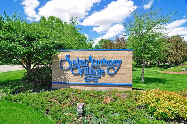 $99,900 | 3155 Old Highway 8, Unit 306, Roseville, MN 55418
