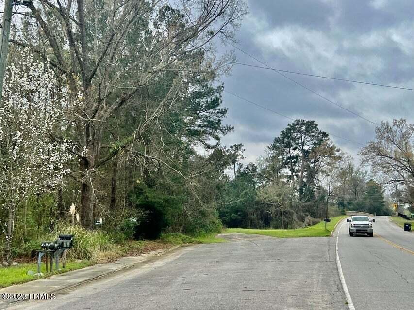 47 Salkehatchie Road Yemassee, SC 29945 - Photo 5 of 10 20230302223732698614000000-o