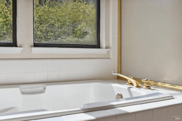 $1,225,000 | 195 Butterfield Drive, Novato, CA 94945