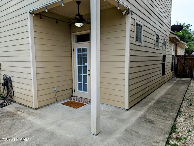 $1,700 | 125 Villa Park Lane, Lafayette, LA 70508