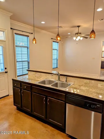 $1,700 | 125 Villa Park Lane, Lafayette, LA 70508