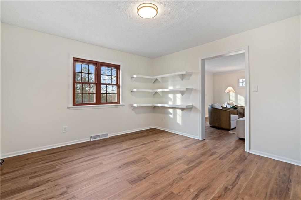 4636 Brownsville Road Pittsburgh, PA 15236 - Photo 13 of 39