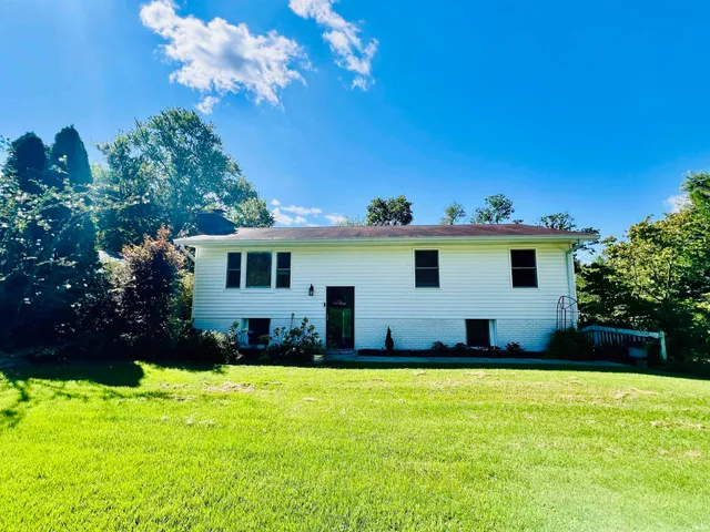 $334,900 | 1520 East Vera Drive, Bloomington, IN 47401