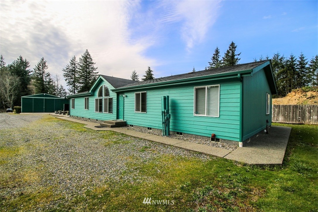 5649 140th Avenue Southwest Rochester, WA 98579 - Photo 5 of 13