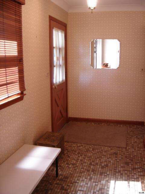 434 East Oregon Road Adrian, MI 49221 - Photo 3 of 25 20413376-2.JPG
