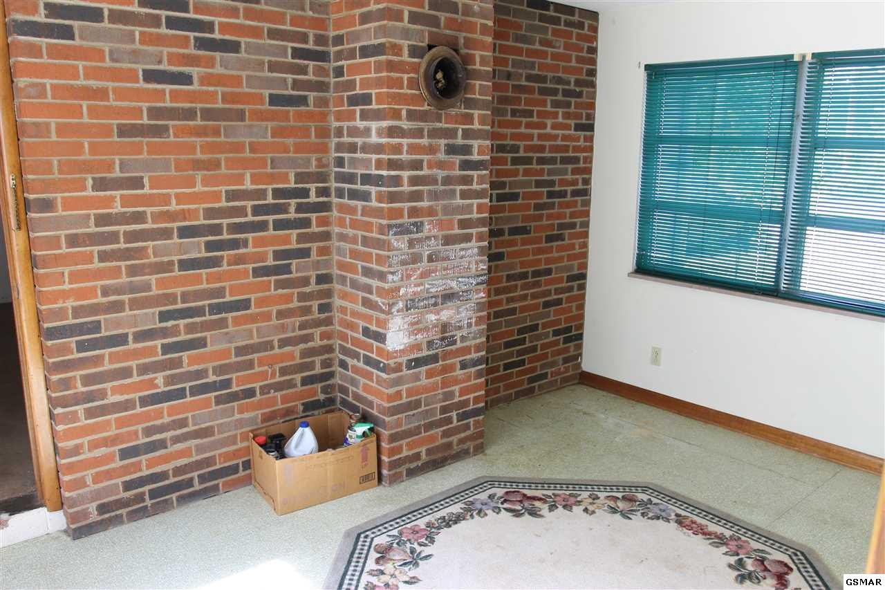 628 East Hendron Chapel Road Knoxville, TN 37920 - Photo 12 of 21 Gallery Image 12