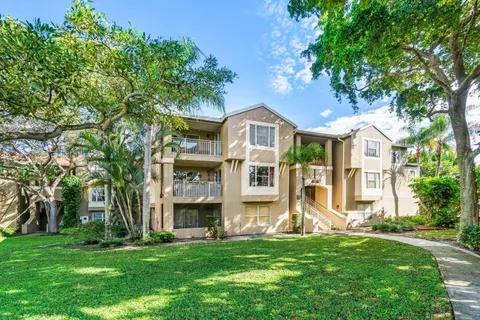 $365,000 | 1885 Palm Cove Boulevard, Unit 10207, Delray Beach, FL 33445