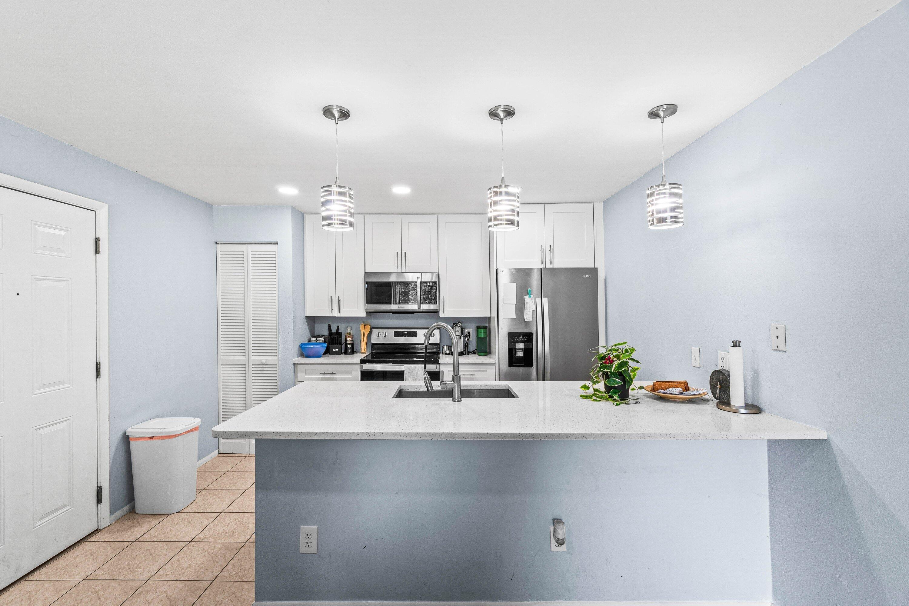 1885 Palm Cove Boulevard, Unit 10207 Delray Beach, FL 33445 - Photo 13 of 34 006-1885PalmCoveBoulevard-Unit10207-Delr