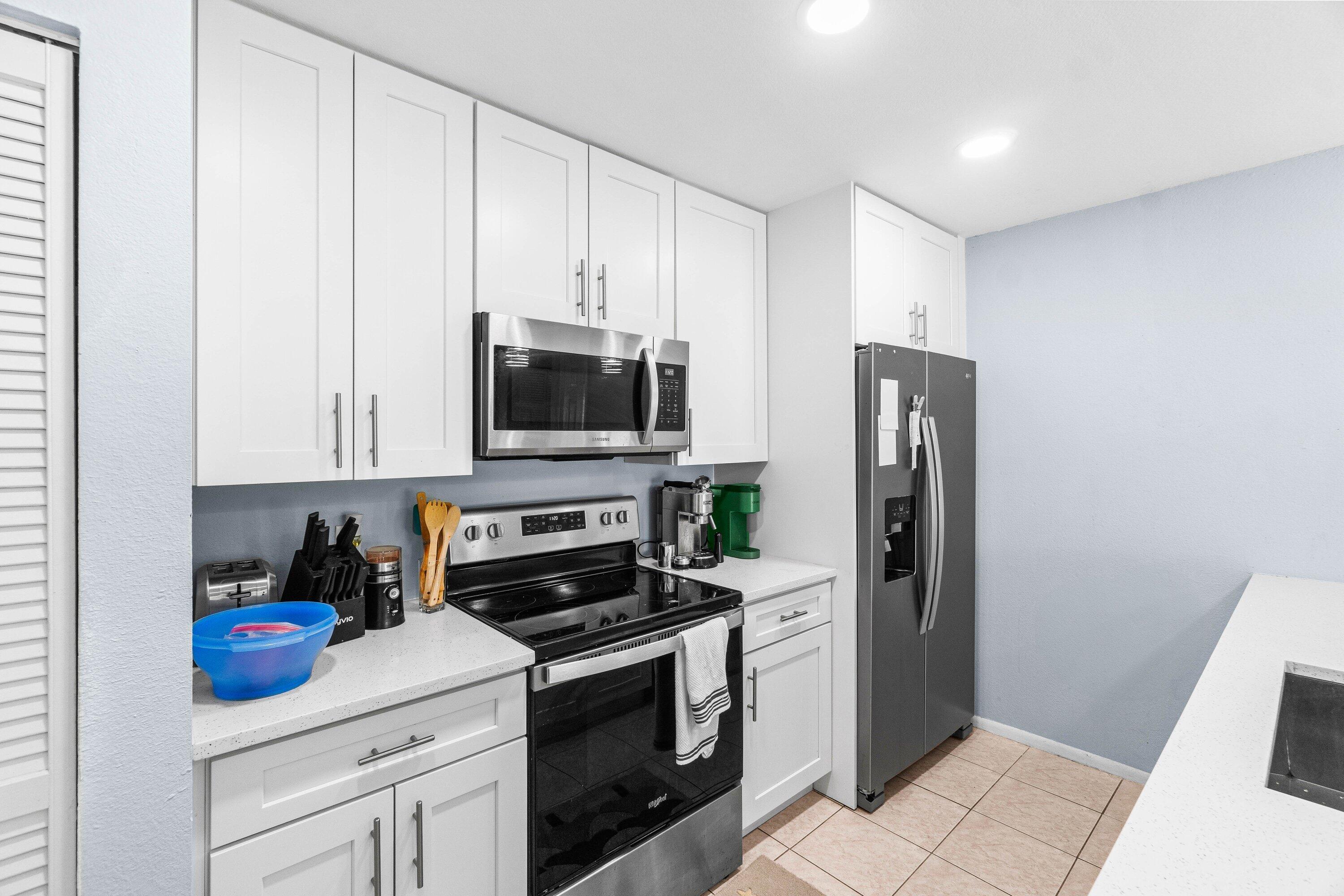 1885 Palm Cove Boulevard, Unit 10207 Delray Beach, FL 33445 - Photo 14 of 34 007-1885PalmCoveBoulevard-Unit10207-Delr