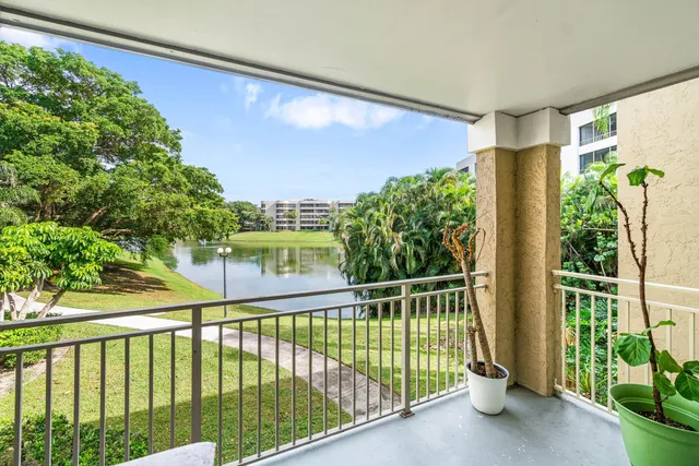 $365,000 | 1885 Palm Cove Boulevard, Unit 10207, Delray Beach, FL 33445