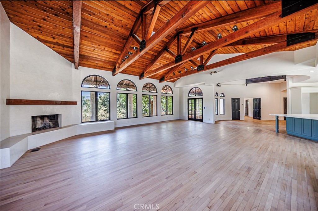 16515 Valley Ranch Road Canyon Country, CA 91387 - Photo 28 of 75 Gallery Image 28