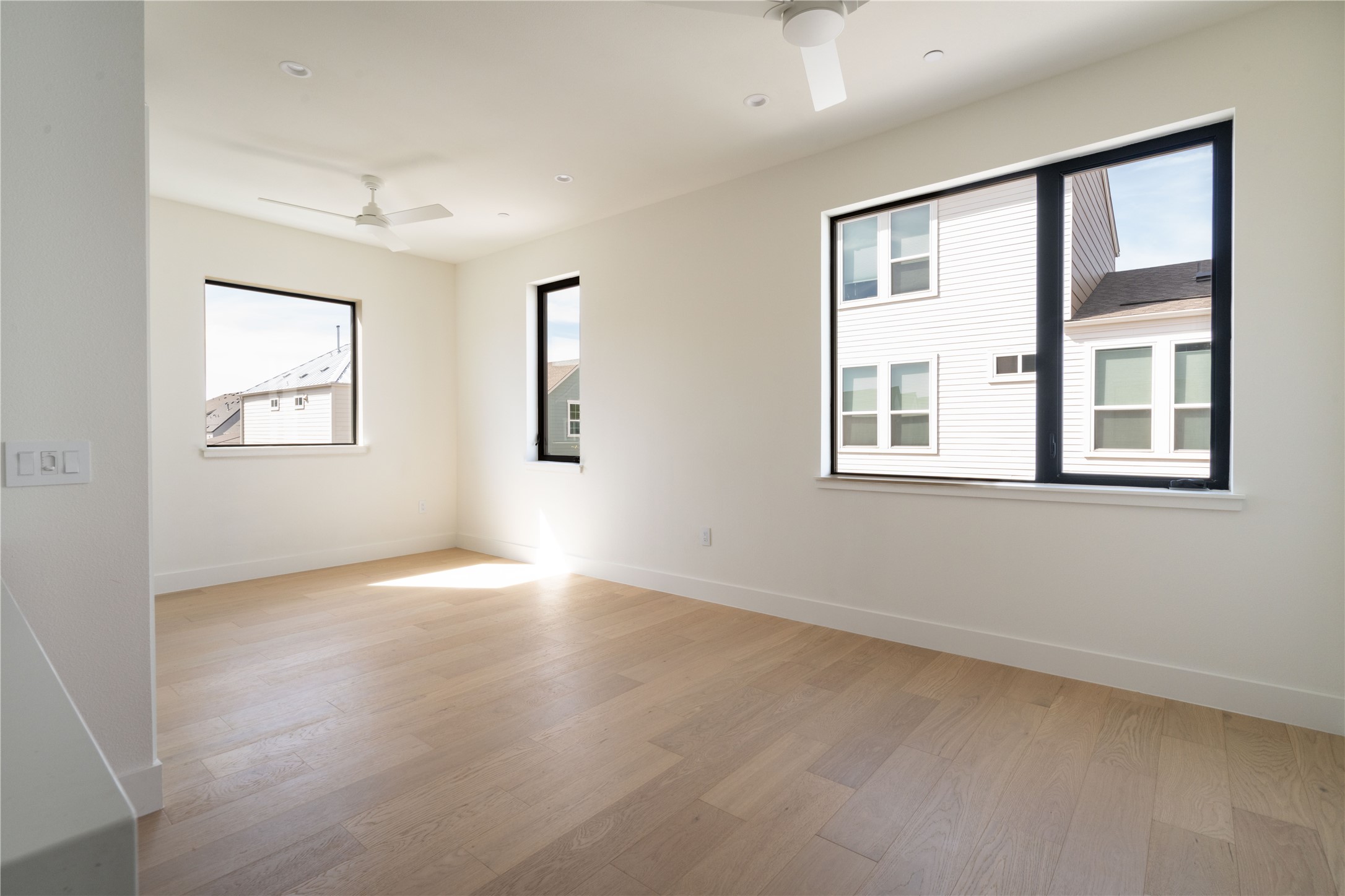 3006 Sorin Street Austin, TX 78723 - Photo 27 of 27 an empty room with windows and closet