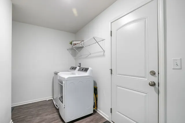 $415,000 | 32070 Savannah Drive, Lakemoor, IL 60051