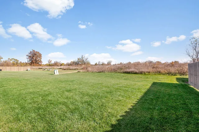 $415,000 | 32070 Savannah Drive, Lakemoor, IL 60051