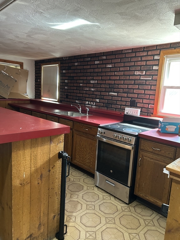 95 Main Street Saugus, MA 01906 - Photo 14 of 36