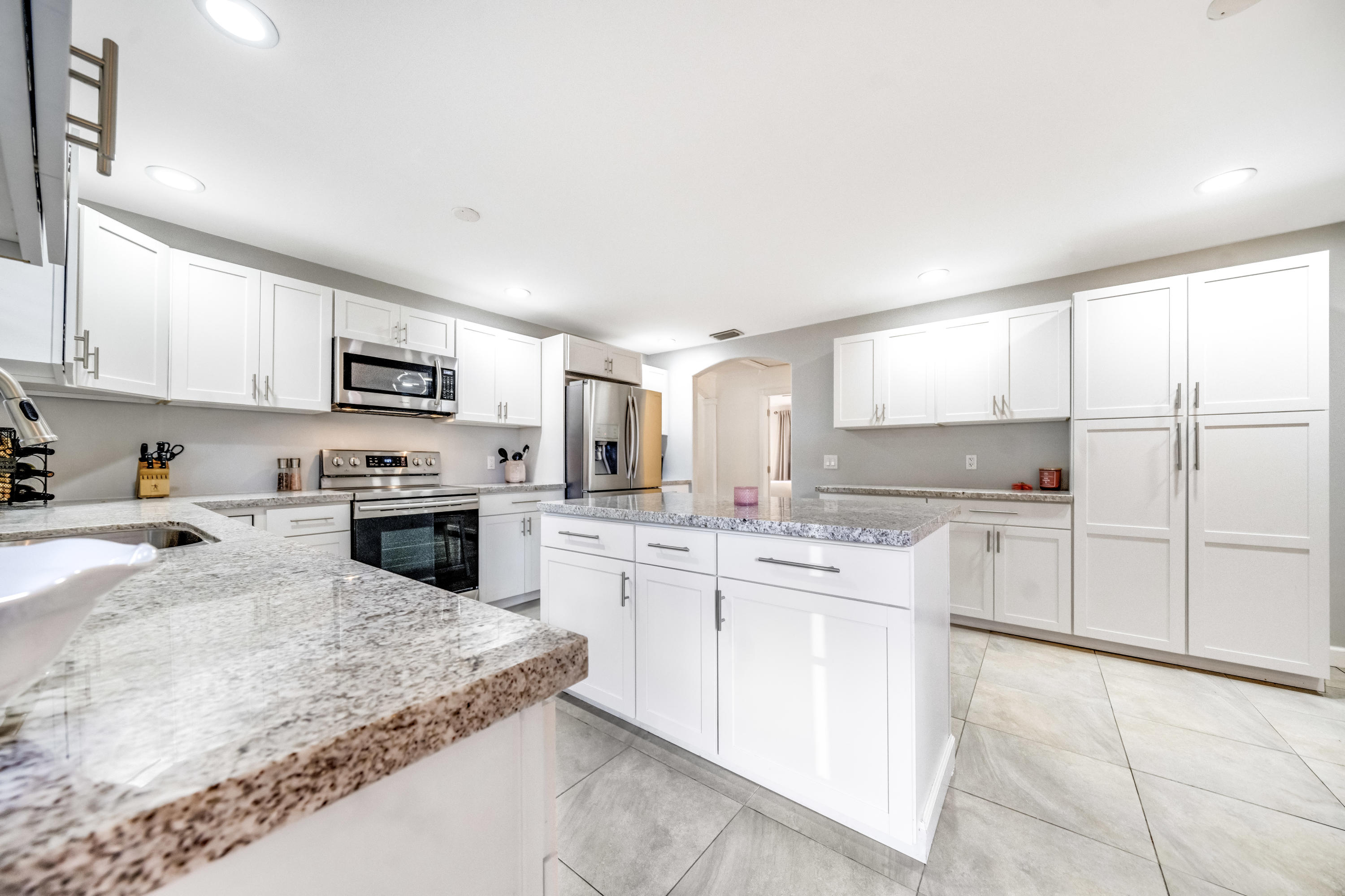 15185 Hayes Road Delray Beach, FL 33484 - Photo 10 of 31 JOY00940