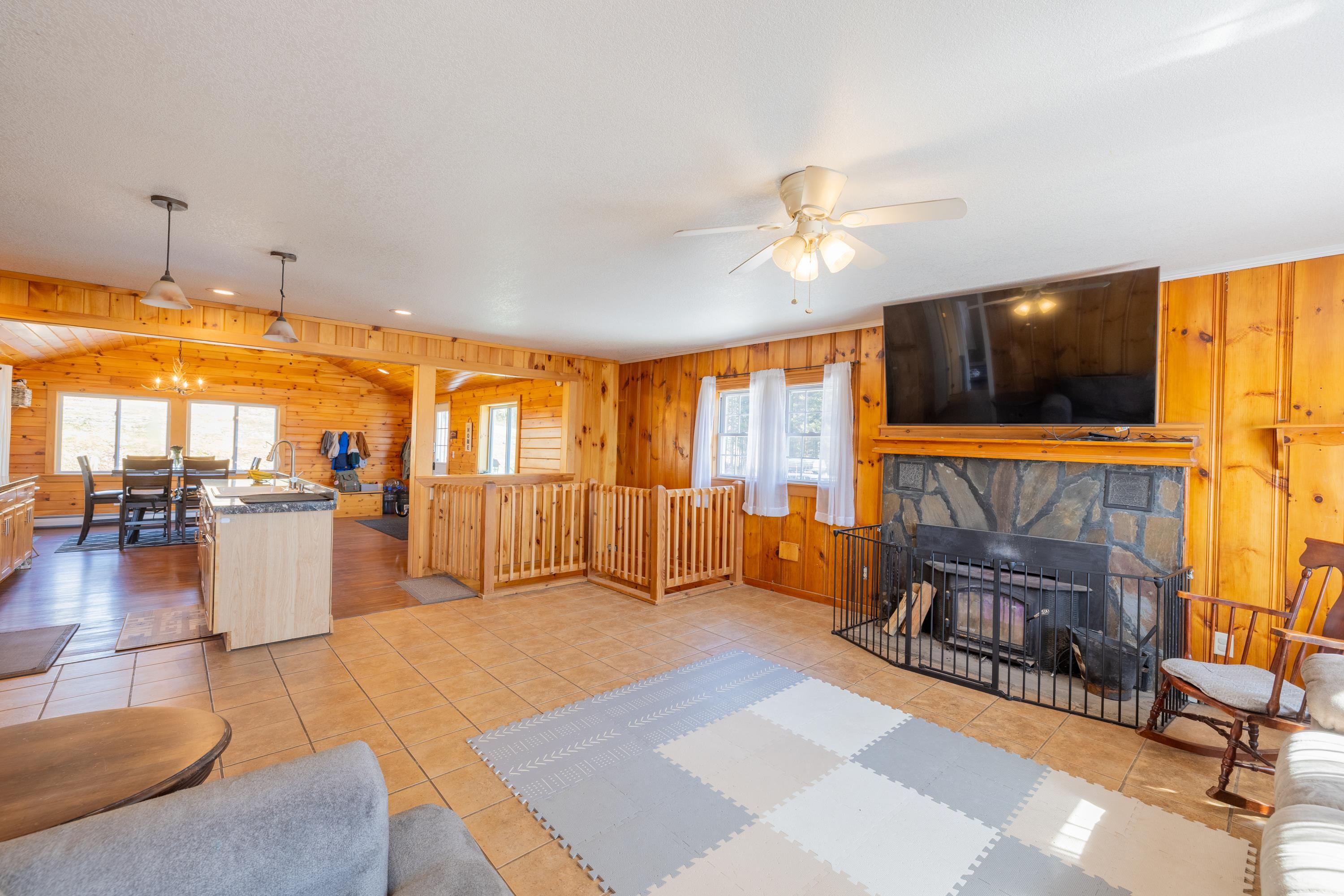 361 Eastern Avenue Barton, VT 05822 - Photo 12 of 27