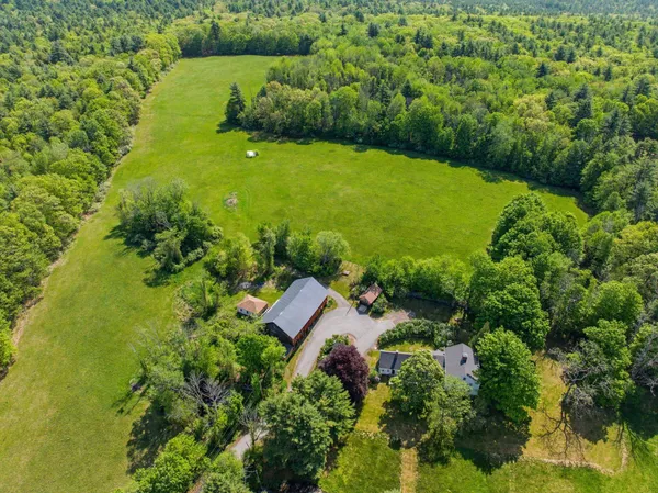 $3,950,000 | 88 Saunders Road, Goffstown, NH 03045