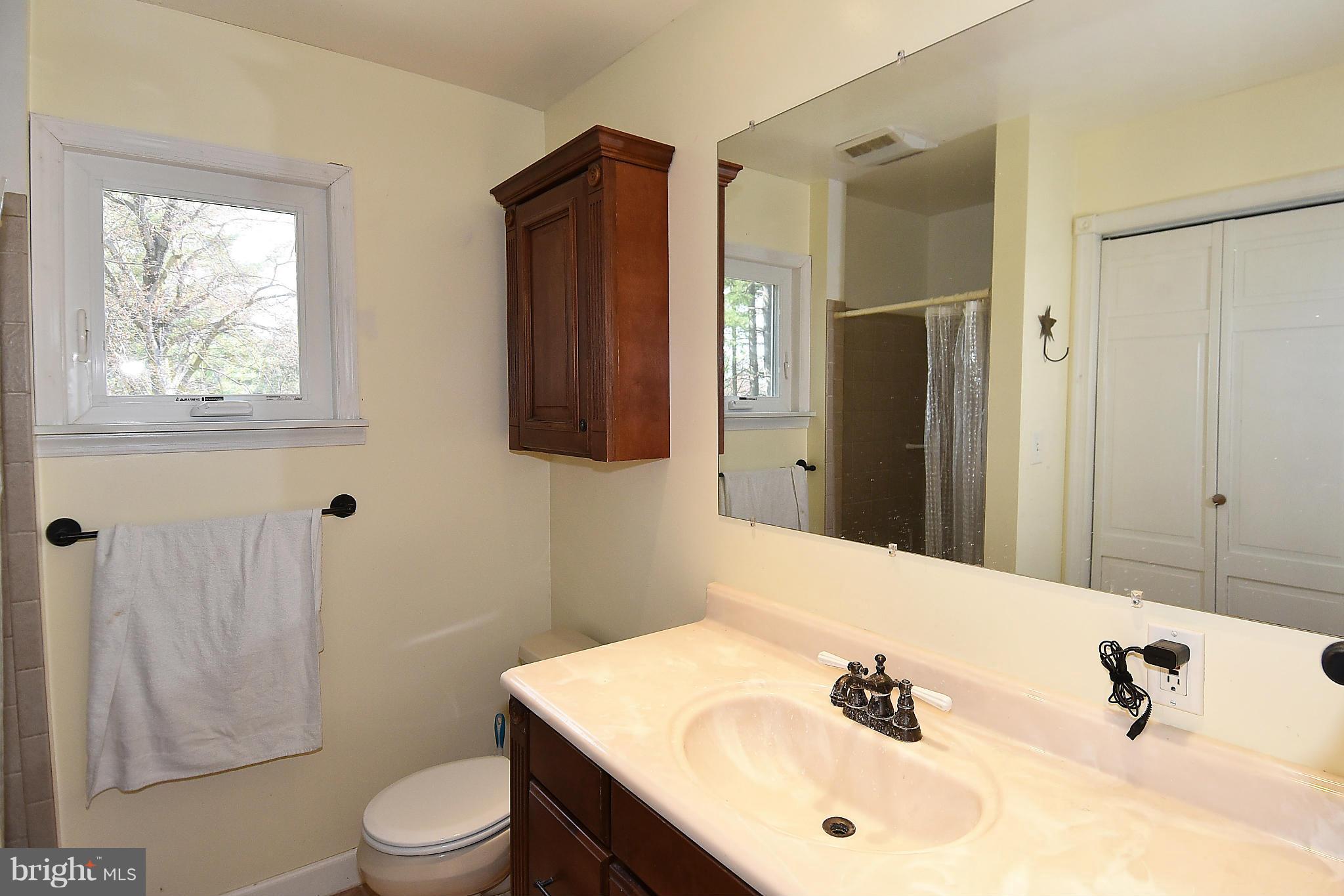 21010 Goshen Road Gaithersburg, MD 20882 - Photo 19 of 30 Bath
