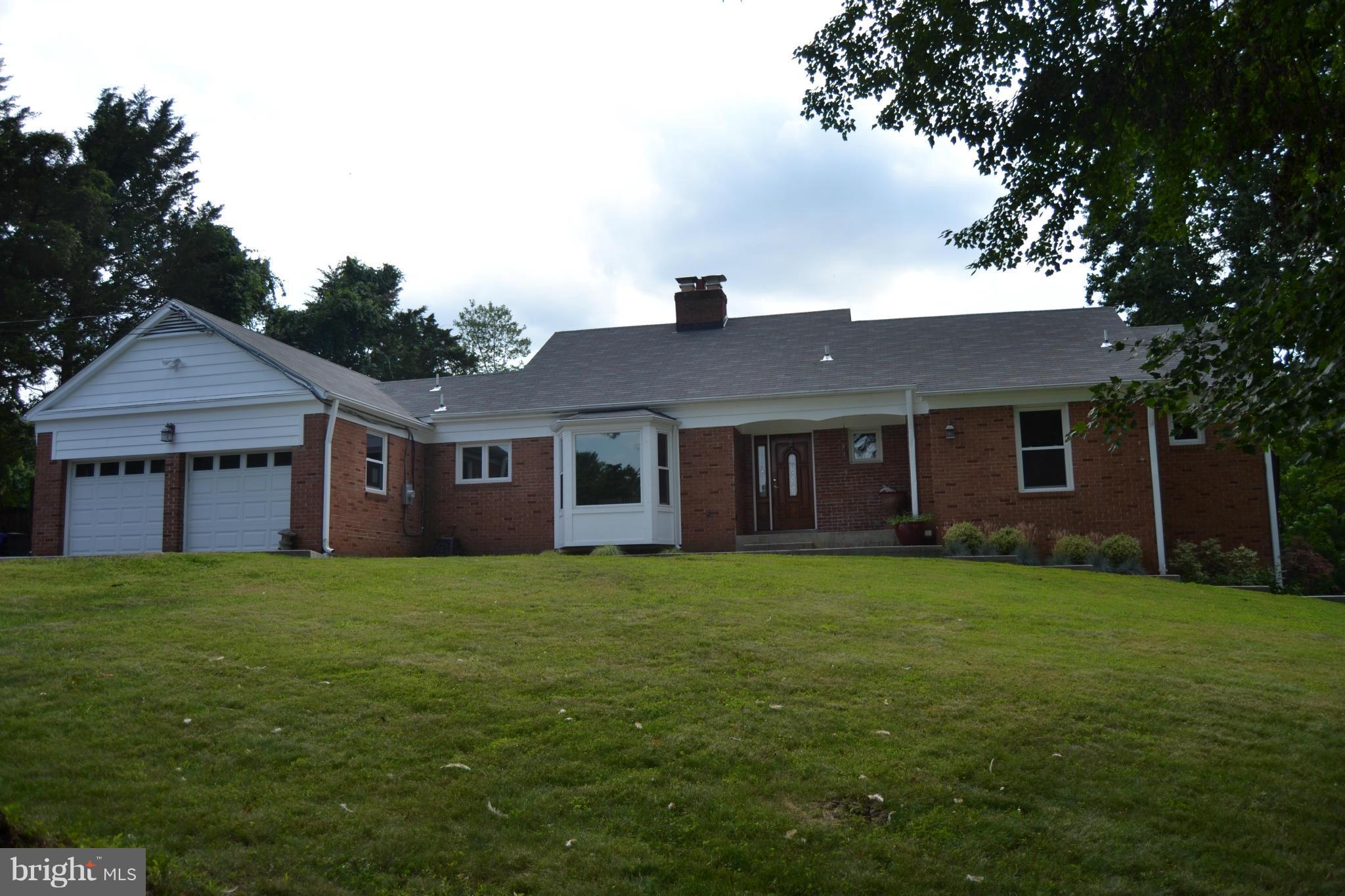 21010 Goshen Road Gaithersburg, MD 20882 - Photo 29 of 30 Exterior (Front)