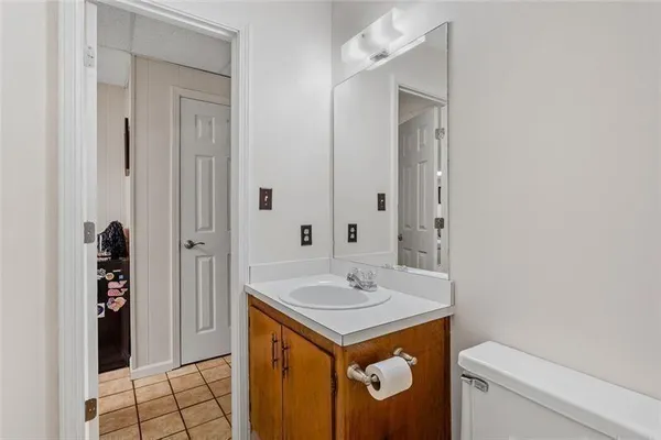 $699,000 | 1820 Branch Valley Drive, Roswell, GA 30076