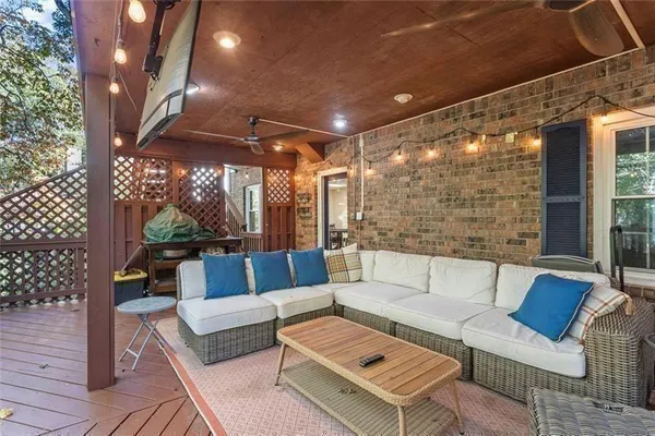 $699,000 | 1820 Branch Valley Drive, Roswell, GA 30076