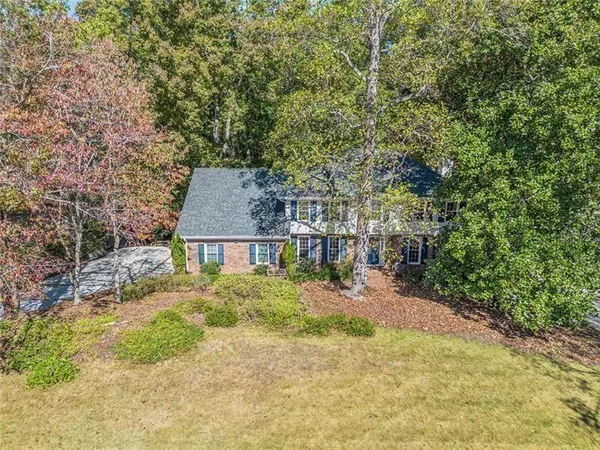 $699,000 | 1820 Branch Valley Drive, Roswell, GA 30076