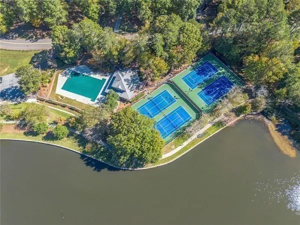 $699,000 | 1820 Branch Valley Drive, Roswell, GA 30076