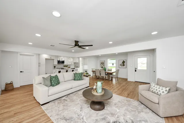 $3,800 | 6249 Locke Lane, Houston, TX 77057