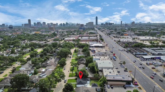 $3,800 | 6249 Locke Lane, Houston, TX 77057