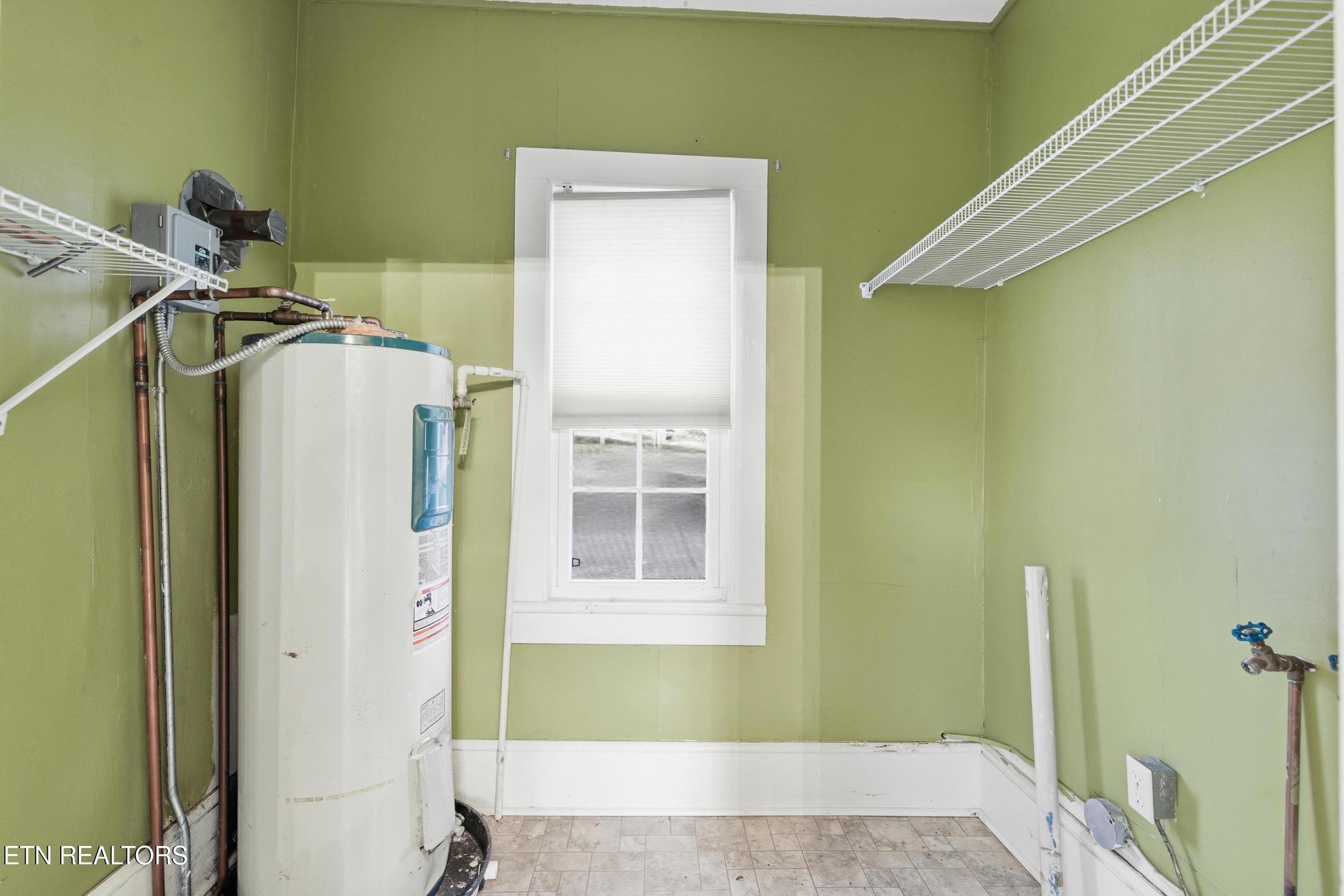 122 Binfield Road Maryville, TN 37801 - Photo 30 of 42 knoxview_4217_us_411_2_0056_autoremove_1