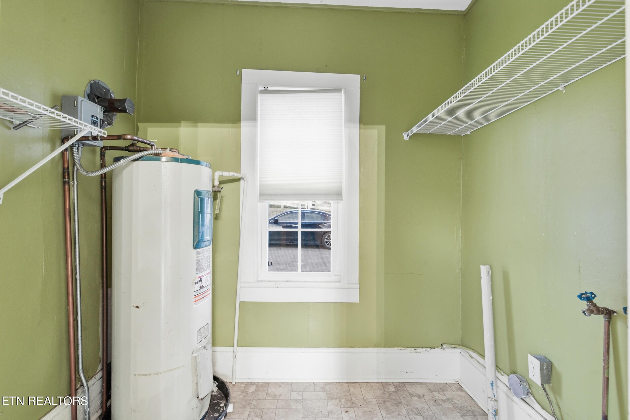 122 Binfield Road Maryville, TN 37801 - Photo 31 of 42 knoxview_4217_us_411_2_0056