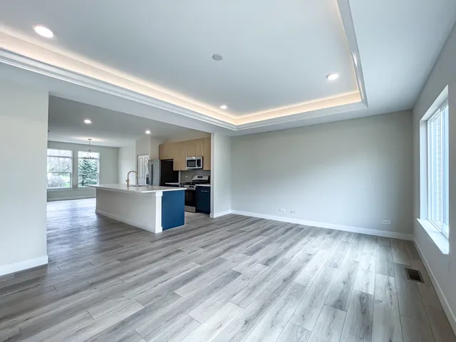 $368,456 | 235 Regency Court, Unit B, Wauconda, IL 60084