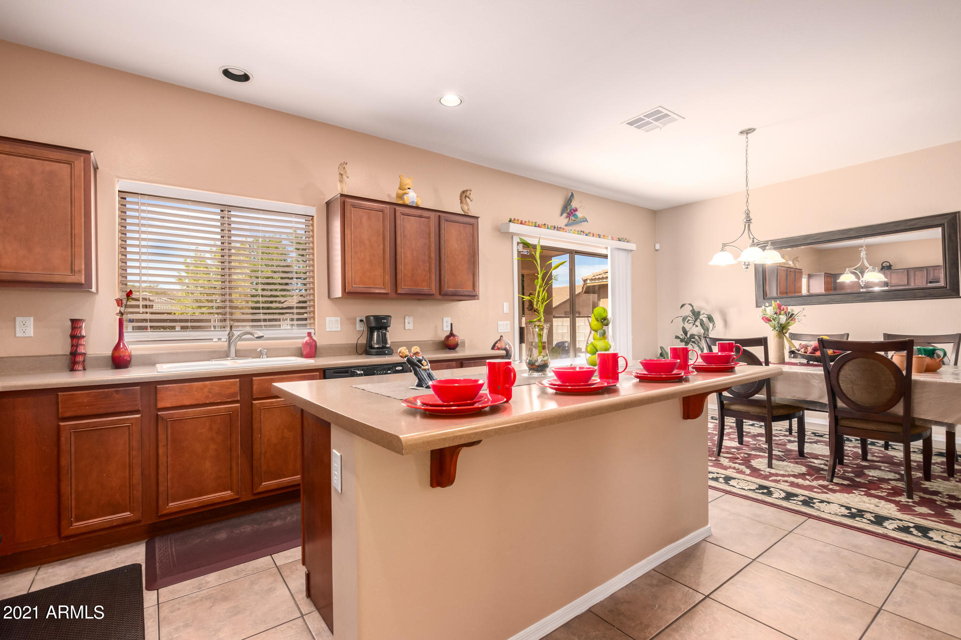 2511 West Maldonado Road Phoenix, AZ 85041 - Photo 14 of 38 13 - Maldonado