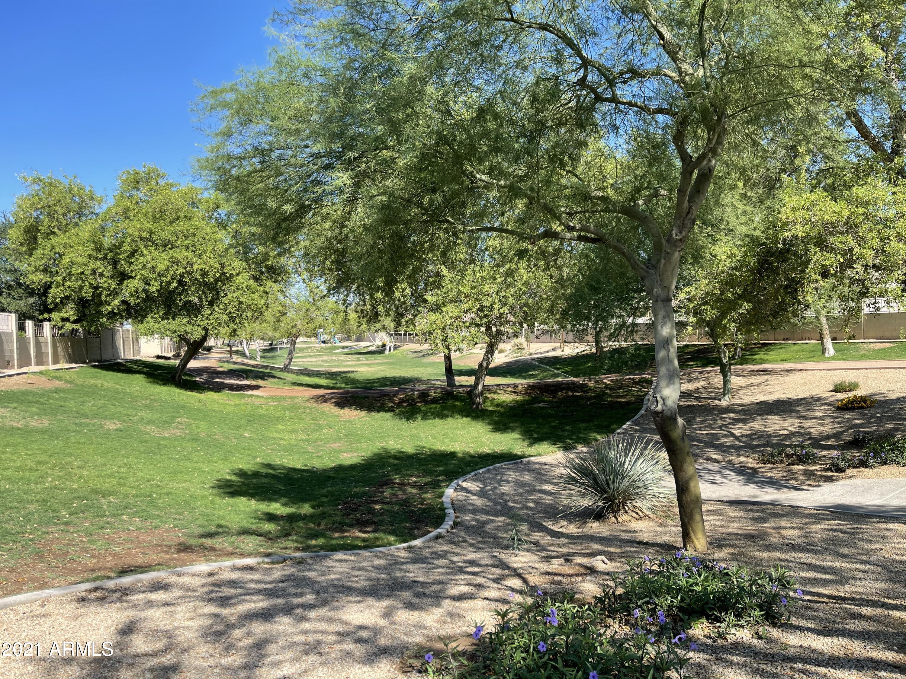 2511 West Maldonado Road Phoenix, AZ 85041 - Photo 37 of 38 Community Park