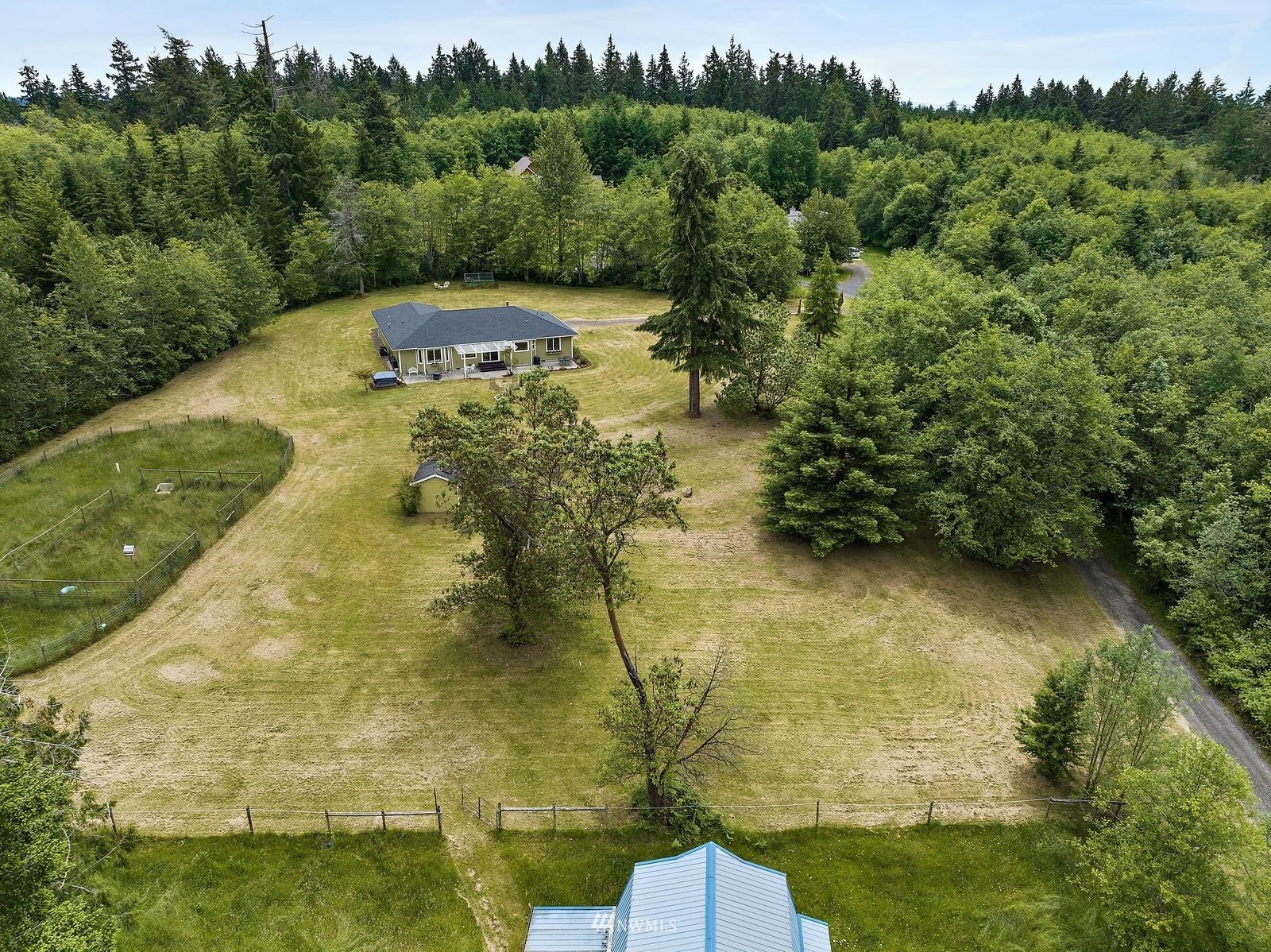 9030 Hunter Point Road Northwest Olympia, WA 98502 - Photo 6 of 39 Gallery Image 6