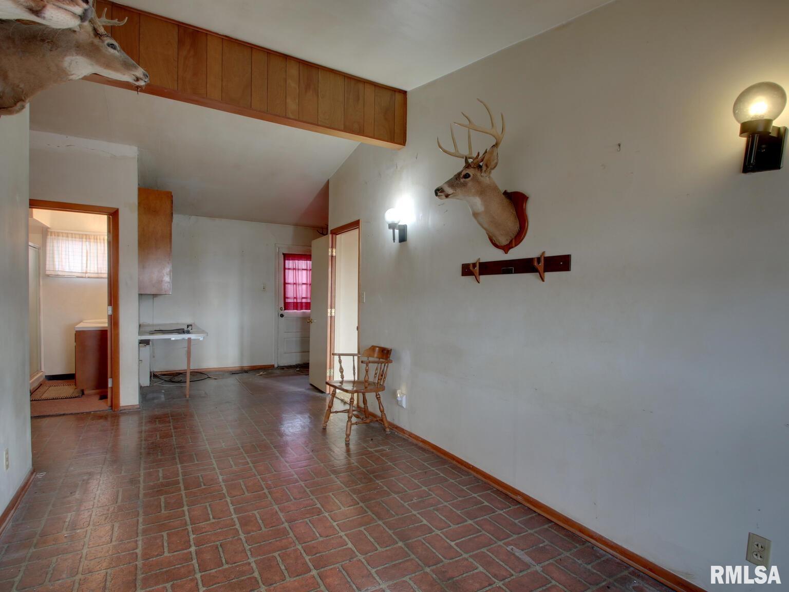 3411 Payson Road Quincy, IL 62305 - Photo 11 of 28