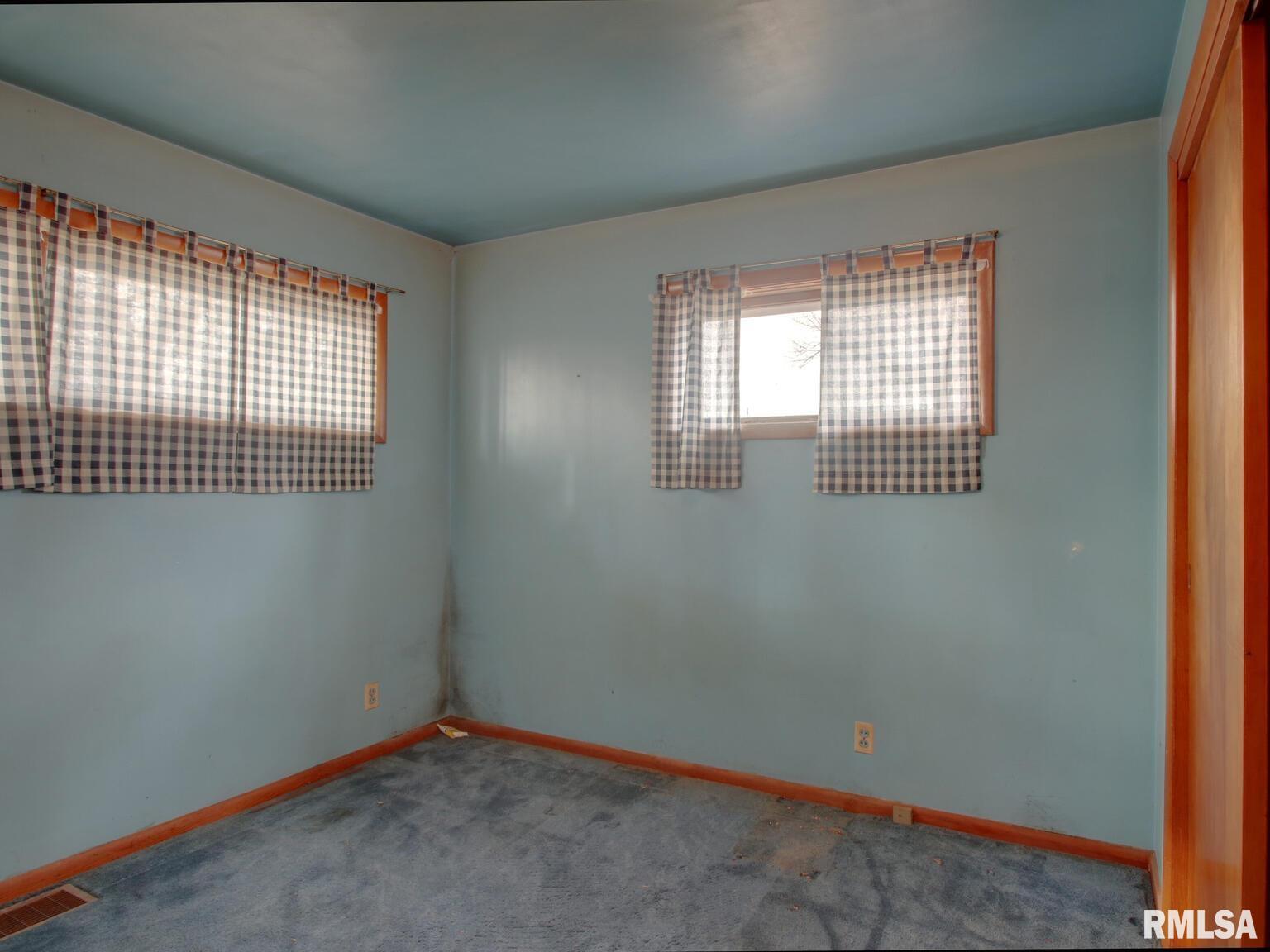 3411 Payson Road Quincy, IL 62305 - Photo 12 of 28