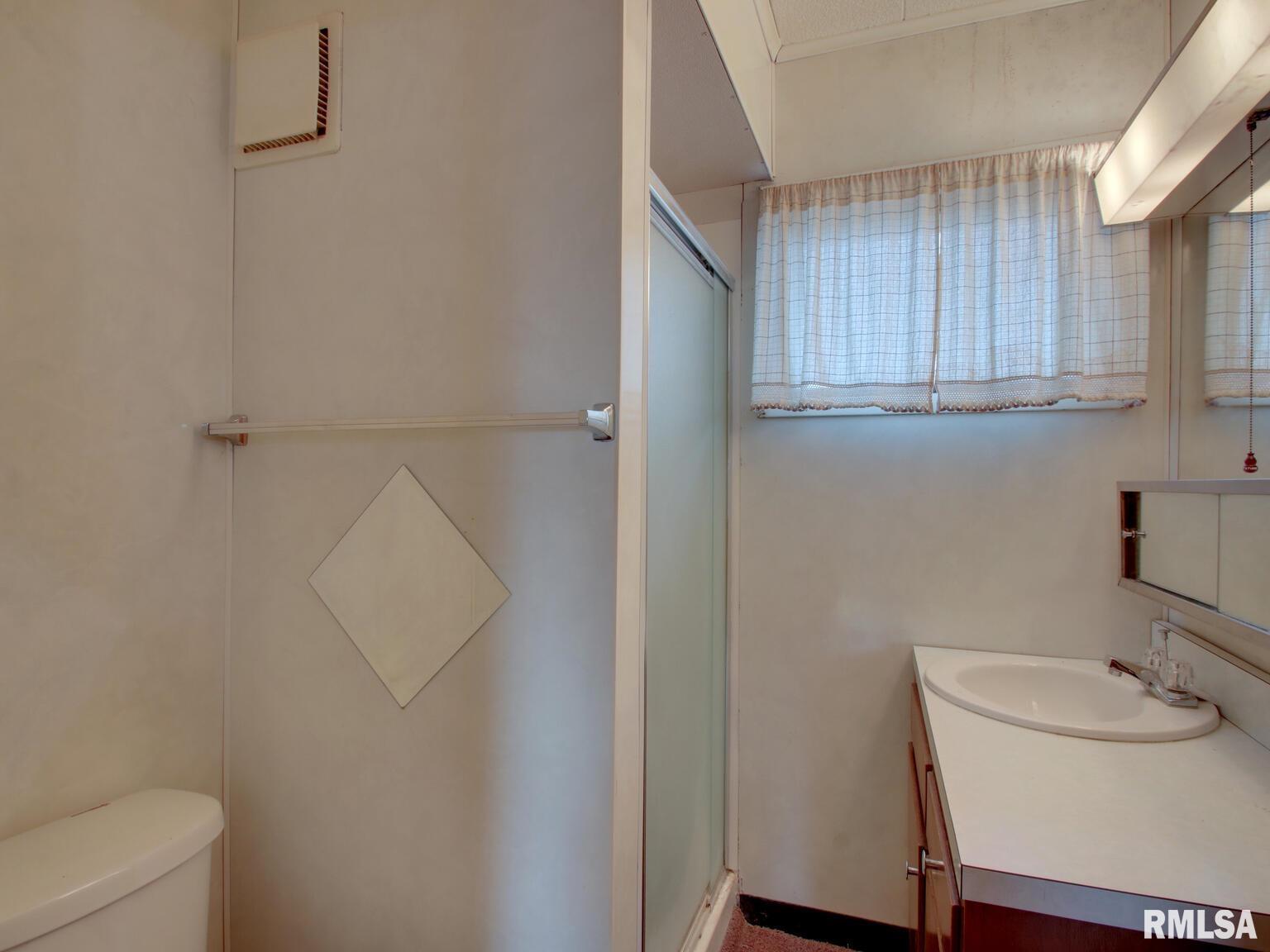 3411 Payson Road Quincy, IL 62305 - Photo 19 of 28