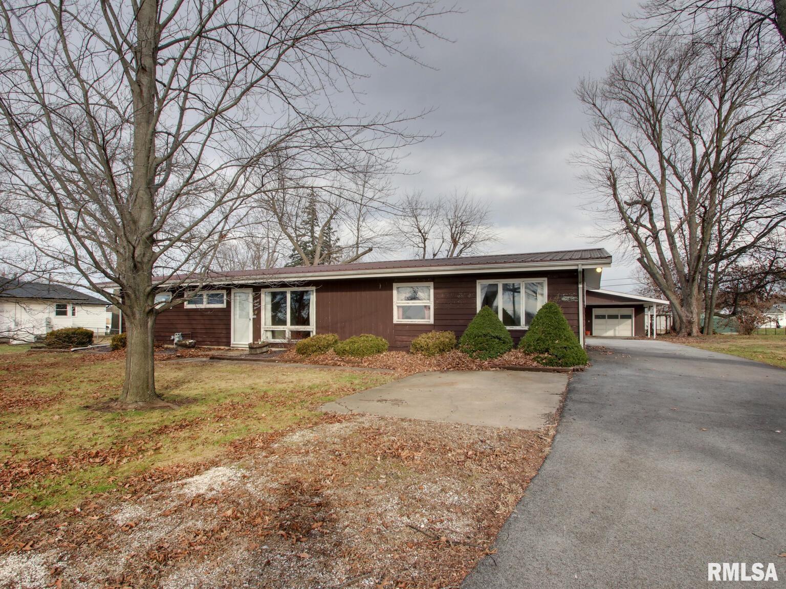 3411 Payson Road Quincy, IL 62305 - Photo 2 of 28