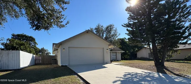 $264,000 | 934 Lynbrook Street Northwest, Palm Bay, FL 32907