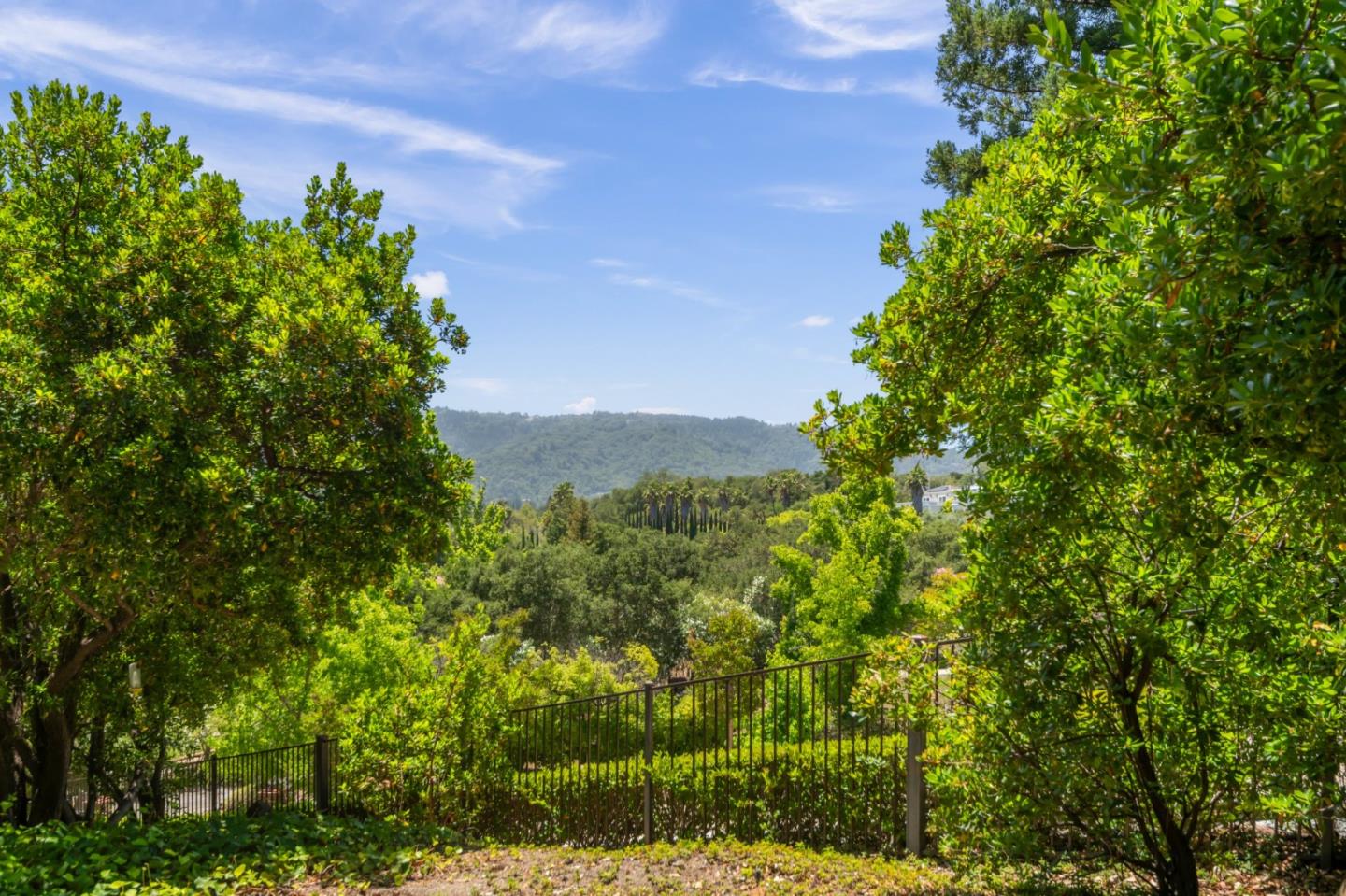 14471 Sobey Road Saratoga, CA 95070 - Photo 25 of 35