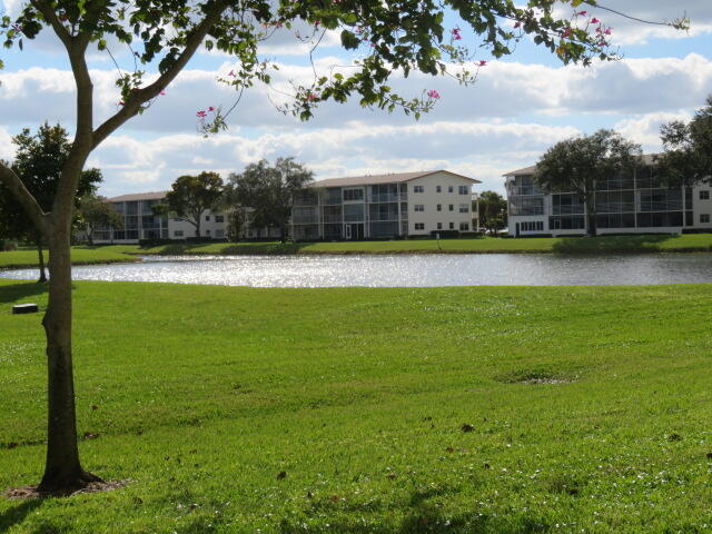 304 Preston H Boca Raton, FL 33434 - Photo 17 of 20 IMG_2297