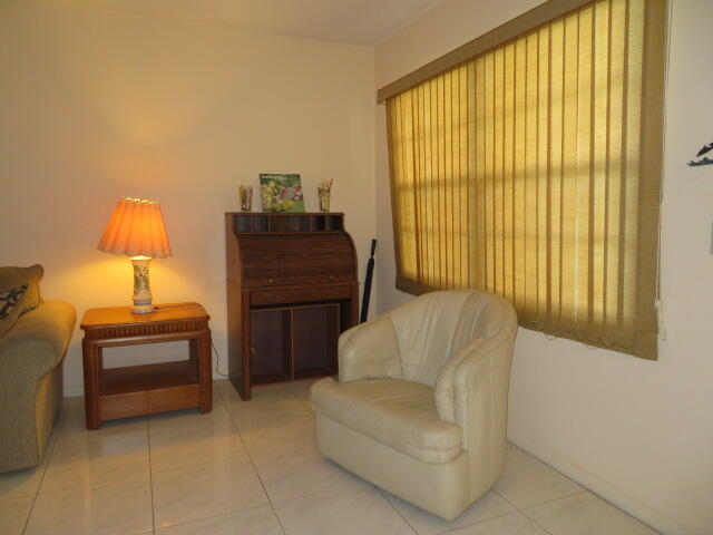 304 Preston H Boca Raton, FL 33434 - Photo 7 of 20 IMG_2285