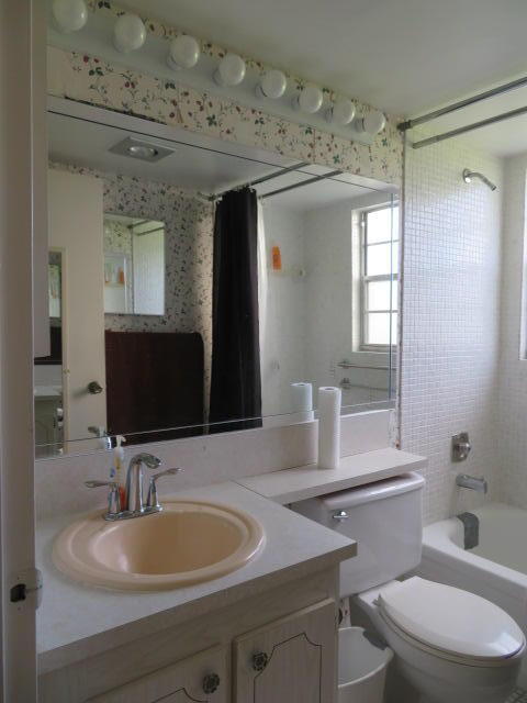304 Preston H Boca Raton, FL 33434 - Photo 8 of 20 IMG_2286