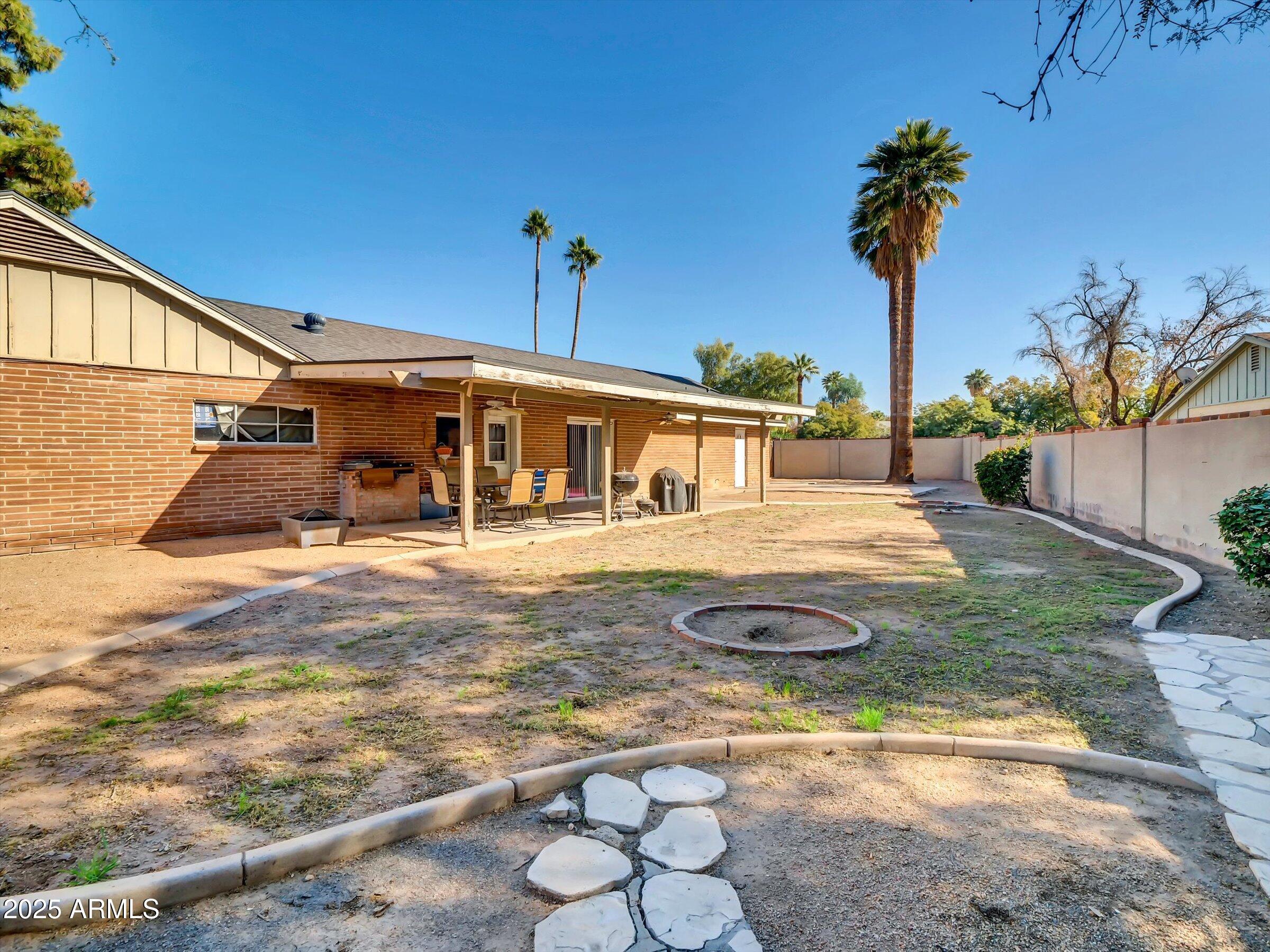 2528 North 48th Place Phoenix, AZ 85008 - Photo 34 of 41 Pool sized Rear Yard