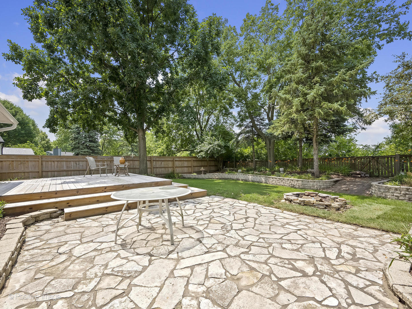 1985 Navarone Drive Naperville, IL 60565 - Photo 20 of 24 a view of a backyard